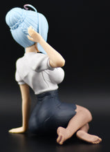 Load image into Gallery viewer, Hololive Relax Time Yukihana Lamy figure