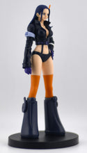 Load image into Gallery viewer, One Piece The Grandline Series Egghead Nico Robin figure