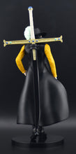 Load image into Gallery viewer, One Piece The Shukko Dracule Mihawk figure