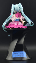 Load image into Gallery viewer, Hatsune Miku Flower Fairy Cosmos noodle stopper figure