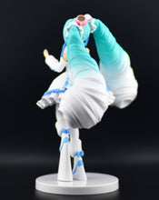 Load image into Gallery viewer, Hatsune Miku X Cinnamoroll Luminasta White Dress figure