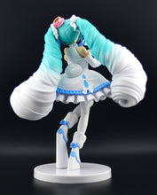 Load image into Gallery viewer, Hatsune Miku X Cinnamoroll Luminasta White Dress figure