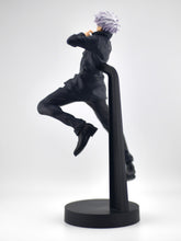 Load image into Gallery viewer, Jujutsu Kaisen Maximatic Gojo Satoru figure