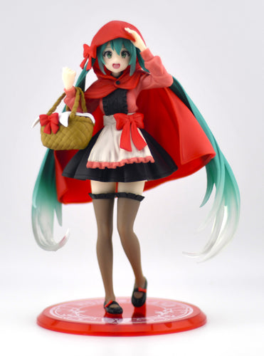 Hatsune Miku Wonderland Little Red Riding Hood figure