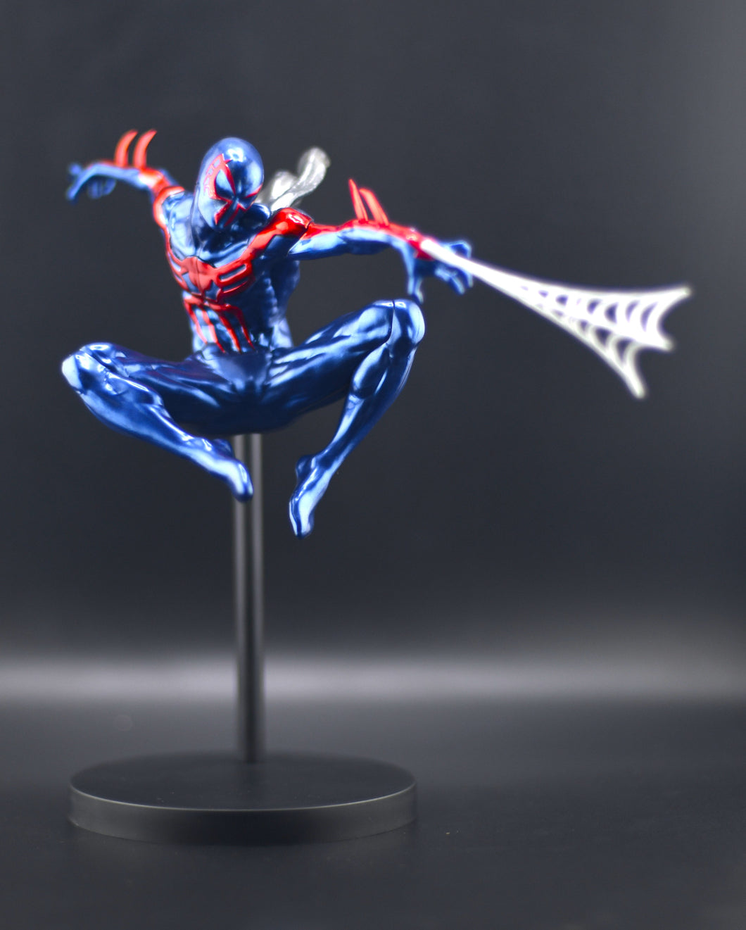 MARVEL ACT/CUT Premium Spider-Man 2099 figure