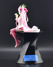 Load image into Gallery viewer, Hatsune Miku Sakura Mike 2024 Pearl Color Ver noodle stopper figure