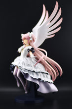 Load image into Gallery viewer, Puella Magi Madoka Magica: The Movie Rebellion Banpresto Evolve Ultimate Madoka figure