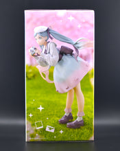 Load image into Gallery viewer, Hatsune Miku Holiday Memories Camera figure