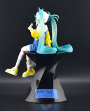Load image into Gallery viewer, Hatsune Miku Lollipop noodle stopper figure