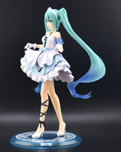 Load image into Gallery viewer, Hatsune Miku Wonderland Cinderella figure