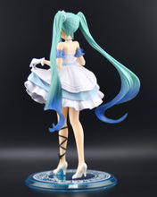 Load image into Gallery viewer, Hatsune Miku Wonderland Cinderella figure