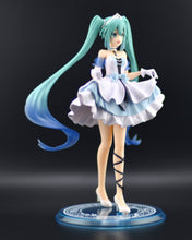 Load image into Gallery viewer, Hatsune Miku Wonderland Cinderella figure