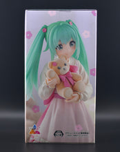 Load image into Gallery viewer, Hatsune Miku Luminasta Conceptual Series Vol 3 figure