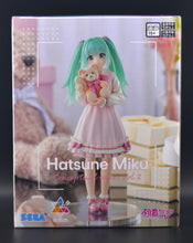 Load image into Gallery viewer, Hatsune Miku Luminasta Conceptual Series Vol 3 figure