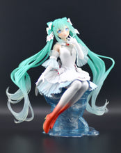 Load image into Gallery viewer, Hatsune Miku Banpresto Evolve Clearluxe Clione figure