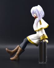 Load image into Gallery viewer, Frieren: Beyond Journey's End Desktop Cute Frieren Trunk Case figure