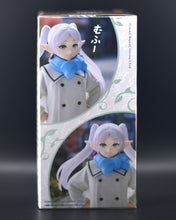 Load image into Gallery viewer, Frieren: Beyond Journey's End Winter Coat Frieren figure