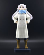 Load image into Gallery viewer, Frieren: Beyond Journey's End Winter Coat Frieren figure