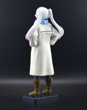 Load image into Gallery viewer, Frieren: Beyond Journey's End Winter Coat Frieren figure