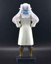 Load image into Gallery viewer, Frieren: Beyond Journey's End Winter Coat Frieren figure