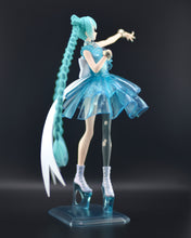Load image into Gallery viewer, Hatsune Miku Banpresto Evolve Clearluxe EmeraldGem figure