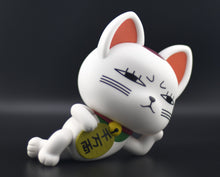 Load image into Gallery viewer, Dandadan Sofvimates Turbo Granny Beckoning Cat figure