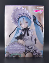 Load image into Gallery viewer, Hatsune Miku Vintage Doll Style noodle stopper figure
