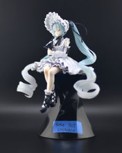 Load image into Gallery viewer, Hatsune Miku Vintage Doll Style noodle stopper figure