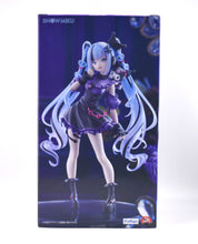 Load image into Gallery viewer, Vocaloid Hatsune Miku Trio-Try-iT Snow Miku x Kuromi figure
