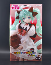 Load image into Gallery viewer, Hatsune Miku x TIROL CHOCO Trio-Try-iT Hatsune Miku Milk Ver figure