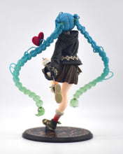 Load image into Gallery viewer, Vocaloid Fashion Hatsune Miku Outdoor Ver figure