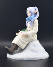 Load image into Gallery viewer, Frieren: Beyond Journey's End XStellar Frieren Playing in the Snow figure