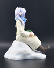 Load image into Gallery viewer, Frieren: Beyond Journey's End XStellar Frieren Playing in the Snow figure