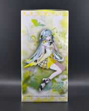 Load image into Gallery viewer, Hatsune Miku Canary Bird noodle stopper figure